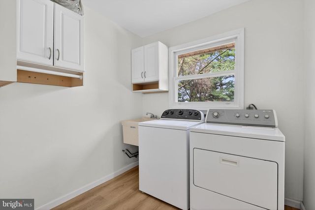 2348 HENBIRD LN, Lancaster, PA 17601