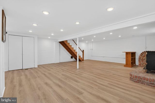 2348 HENBIRD LN, Lancaster, PA 17601