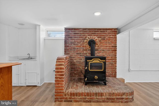 2348 HENBIRD LN, Lancaster, PA 17601