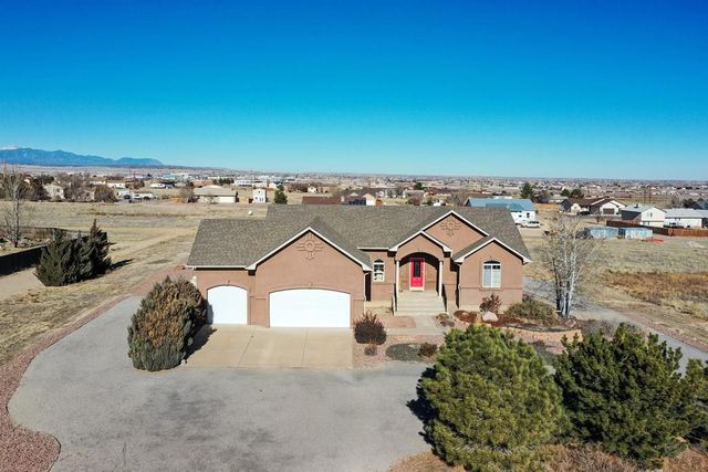869 E Parkrose Dr, Pueblo West, CO 81007