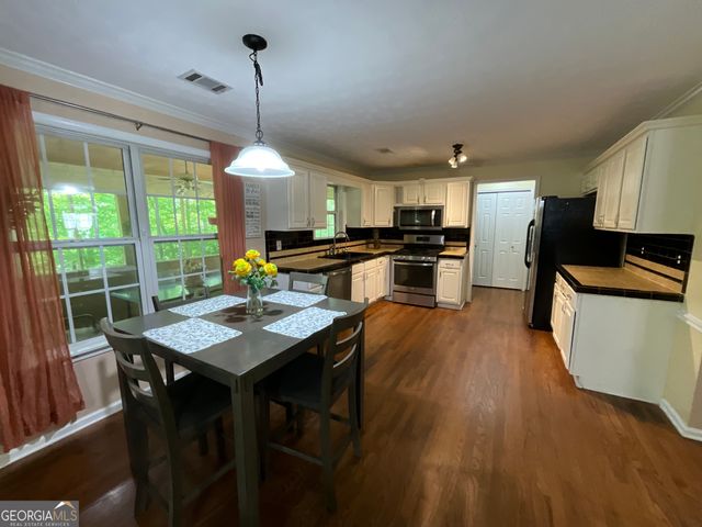 5363 Forest Drive, Loganville, GA 30052