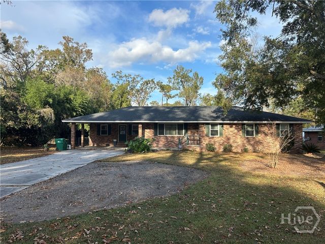 64 Lee Avenue, Garden City, GA 31408