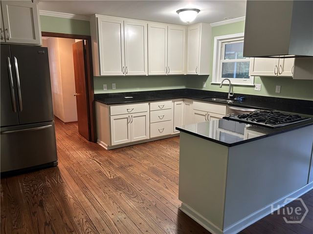 64 Lee Avenue, Garden City, GA 31408