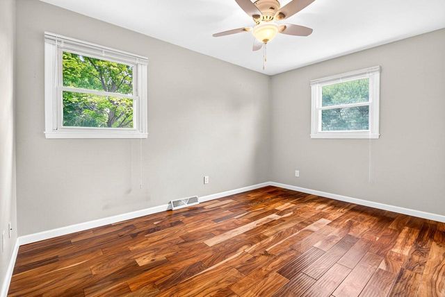 1910 GEORGIA STREET, Oshkosh, WI 54902