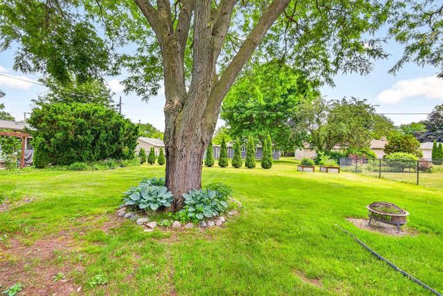 1910 GEORGIA STREET, Oshkosh, WI 54902