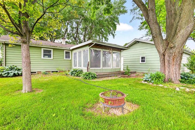 1910 GEORGIA STREET, Oshkosh, WI 54902