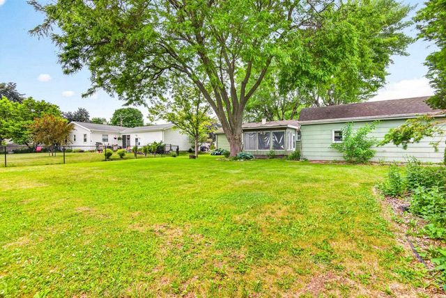 1910 GEORGIA STREET, Oshkosh, WI 54902