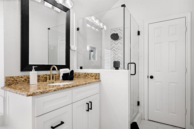 9427 Vista Circle, Irving, TX 75063