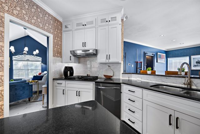 9427 Vista Circle, Irving, TX 75063