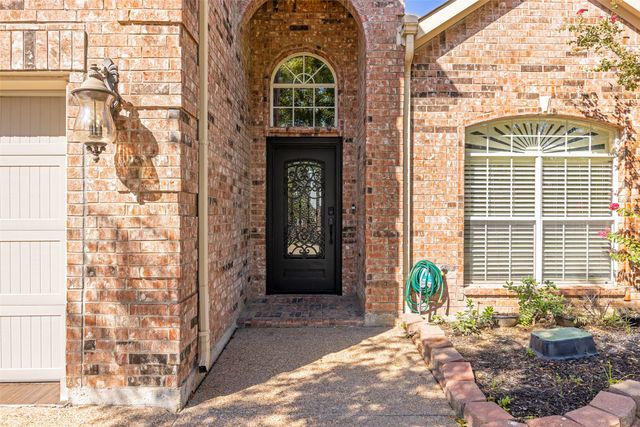9427 Vista Circle, Irving, TX 75063