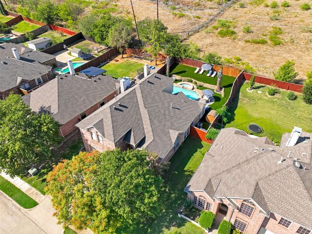 9427 Vista Circle, Irving, TX 75063