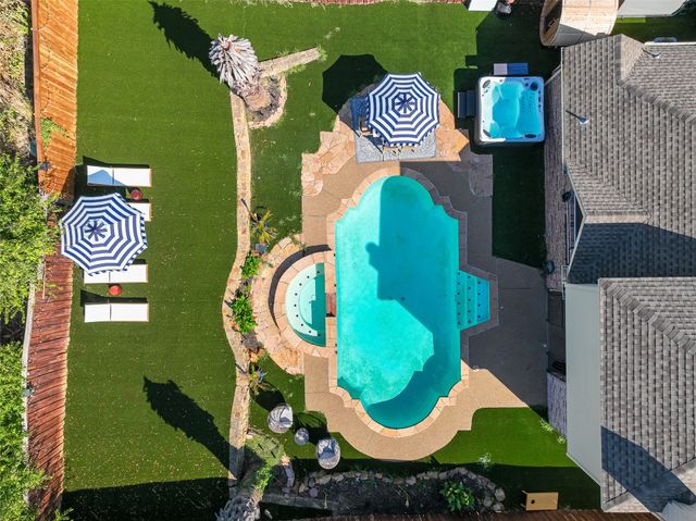 9427 Vista Circle, Irving, TX 75063
