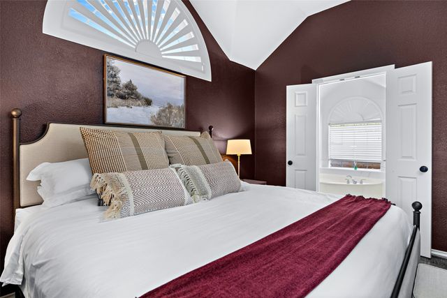 9427 Vista Circle, Irving, TX 75063