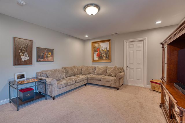 4583 Prescot Drive, Newburgh, IN 47630
