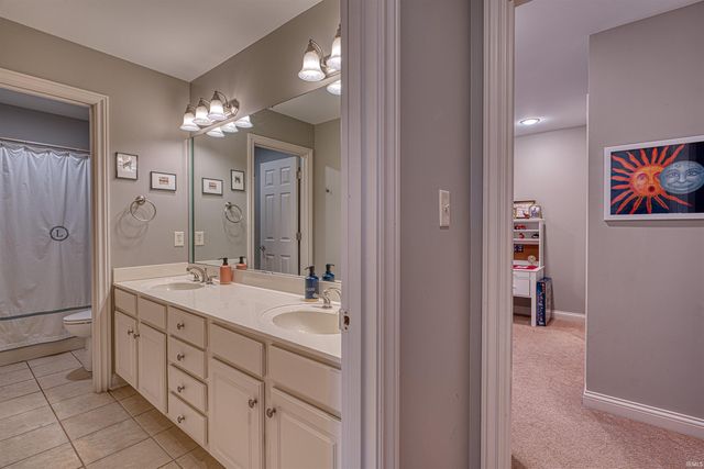 4583 Prescot Drive, Newburgh, IN 47630
