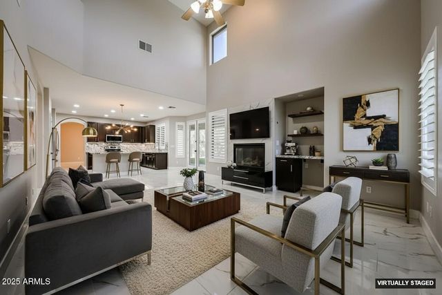 1224 E DERRINGER Way, Chandler, AZ 85286