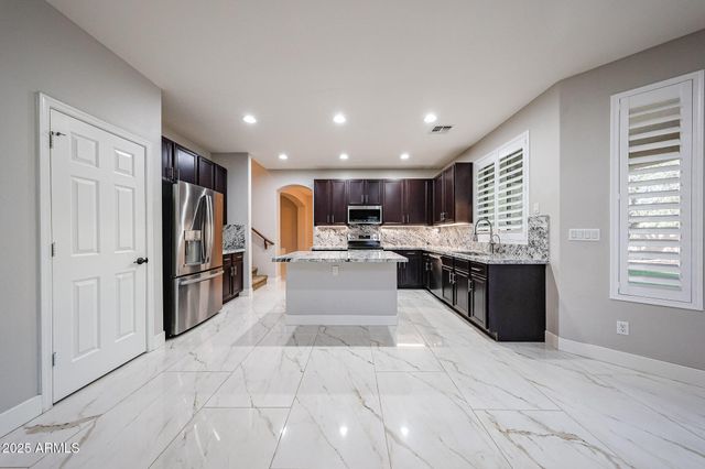 1224 E DERRINGER Way, Chandler, AZ 85286