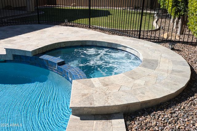 1224 E DERRINGER Way, Chandler, AZ 85286