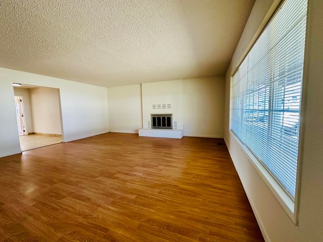 6276 Bryant Avenue, Klamath Falls, OR 97603