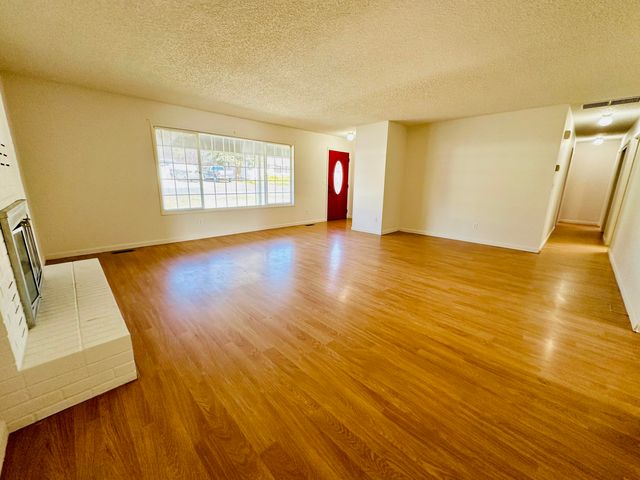 6276 Bryant Avenue, Klamath Falls, OR 97603