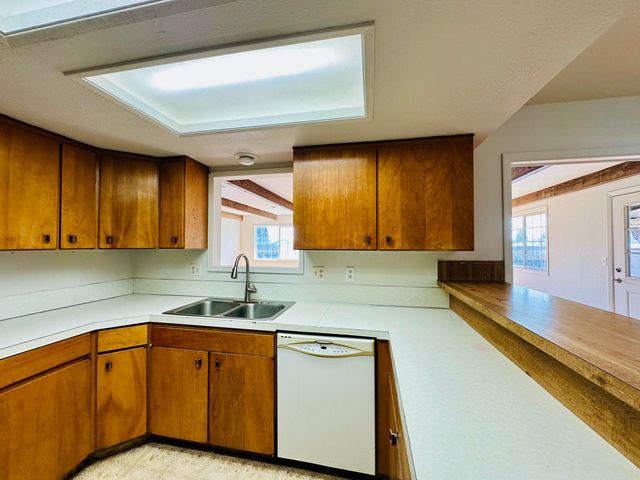 6276 Bryant Avenue, Klamath Falls, OR 97603