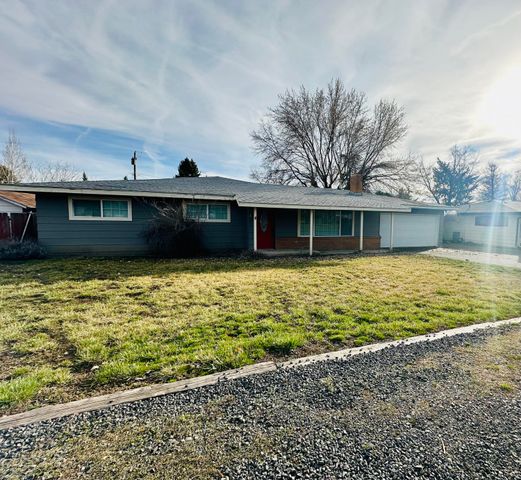 6276 Bryant Avenue, Klamath Falls, OR 97603