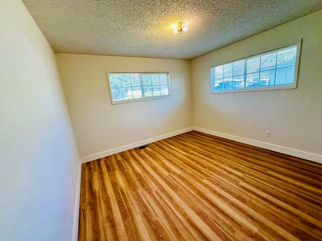 6276 Bryant Avenue, Klamath Falls, OR 97603