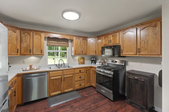 1150 Tonya Trl, Cumberland Furnace, TN 37051