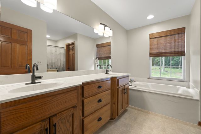 1150 Tonya Trl, Cumberland Furnace, TN 37051