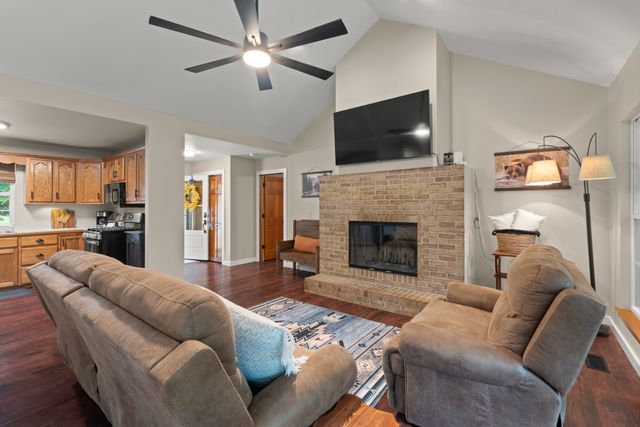 1150 Tonya Trl, Cumberland Furnace, TN 37051