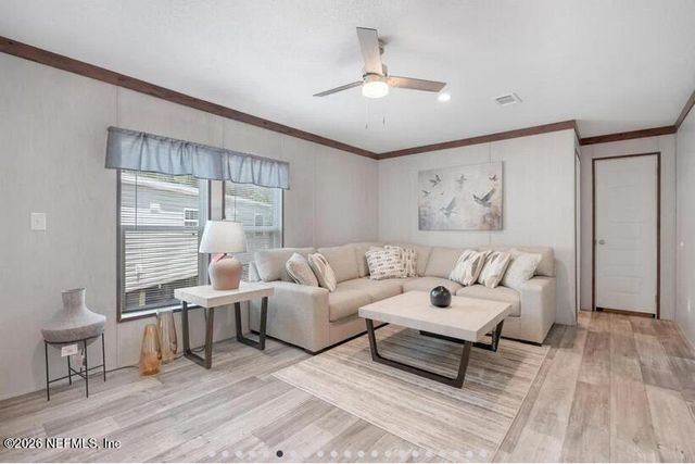 140 ISLANDER Road, Satsuma, FL 32189
