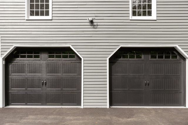6 Finch Circle, Londonderry, NH 03053