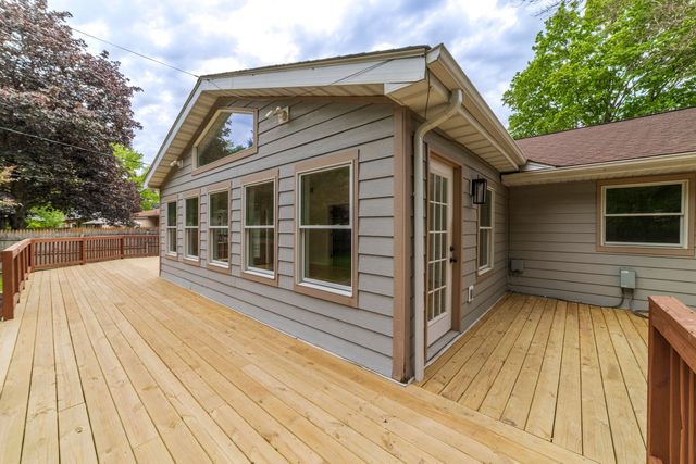 122 Boyd Circle, Michigan City, IN 46360