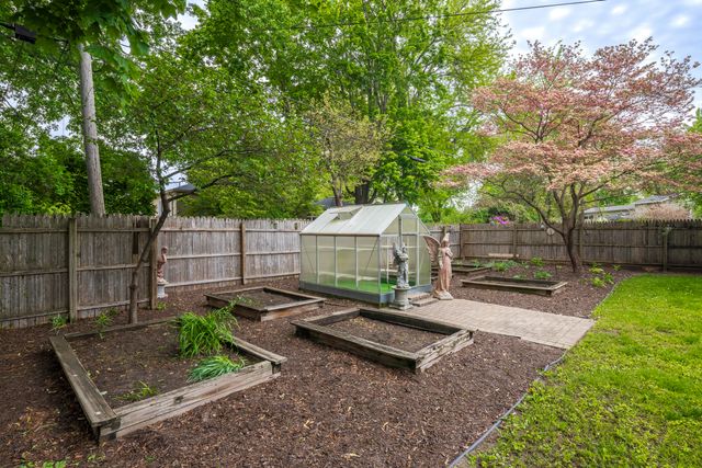 122 Boyd Circle, Michigan City, IN 46360