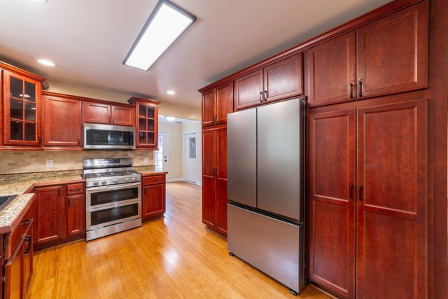 122 Boyd Circle, Michigan City, IN 46360