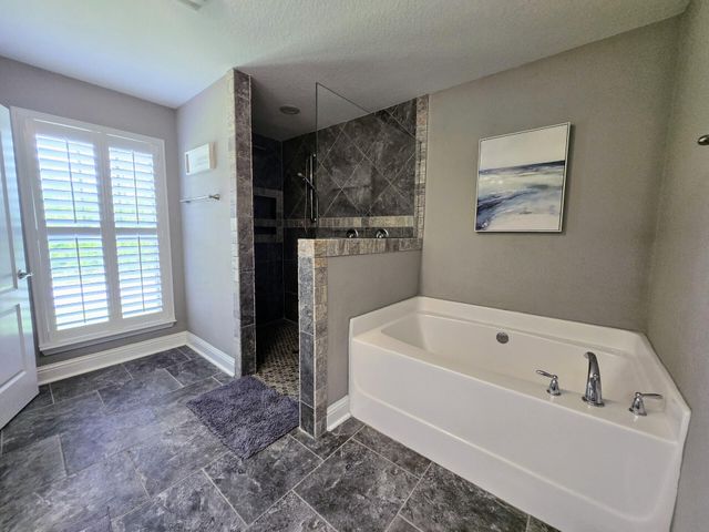 6078 Walk Along Way, Crestview, FL 32536