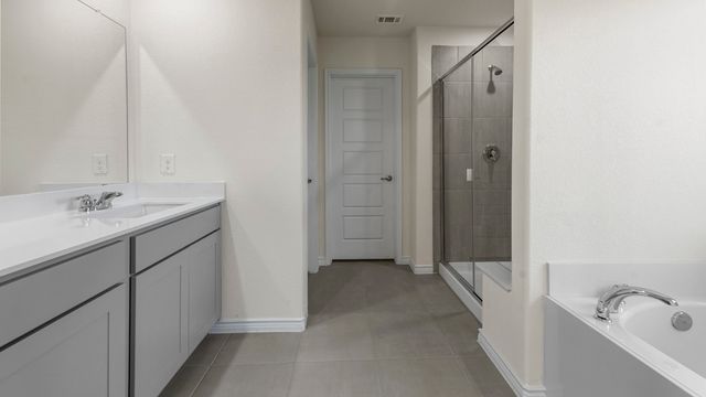 411 Epiphany Lane, Lavon, TX 75166