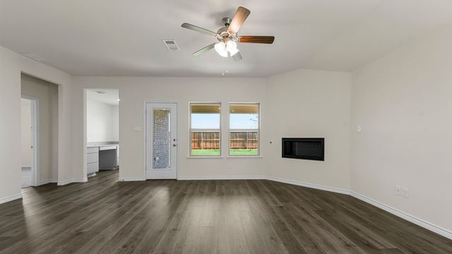 411 Epiphany Lane, Lavon, TX 75166