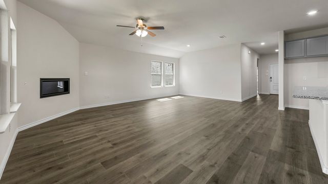 411 Epiphany Lane, Lavon, TX 75166