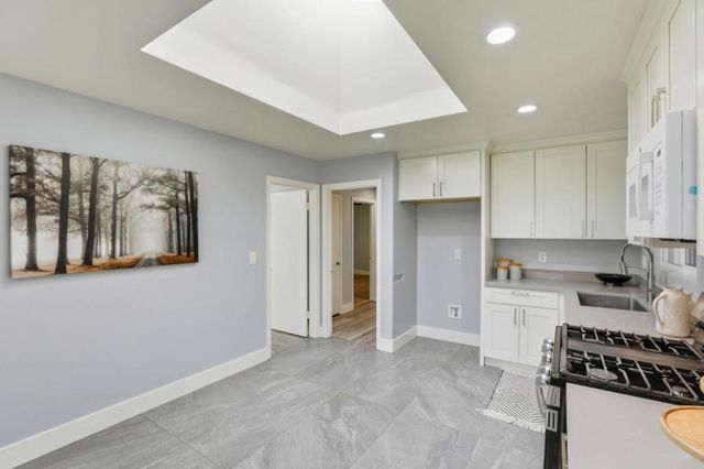 790 Shore Road, Hollister, CA 95023