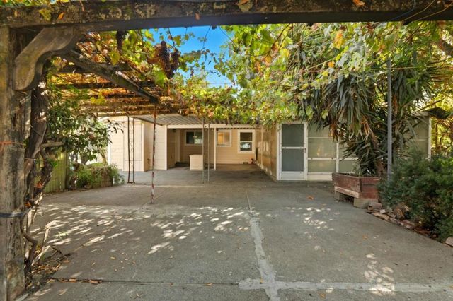 790 Shore Road, Hollister, CA 95023