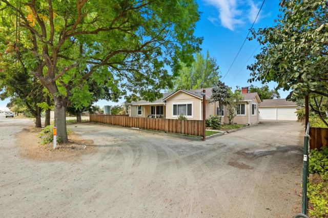 790 Shore Road, Hollister, CA 95023