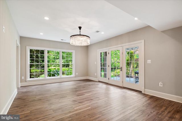 6804 BENJAMIN ST, Mclean, VA 22101