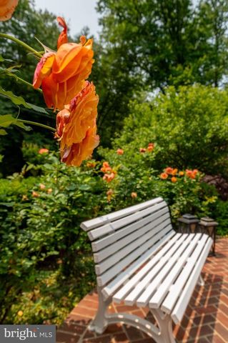 6804 BENJAMIN ST, Mclean, VA 22101