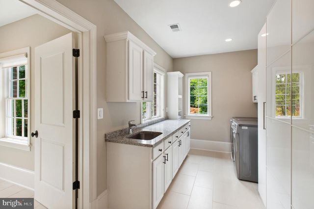 6804 BENJAMIN ST, Mclean, VA 22101