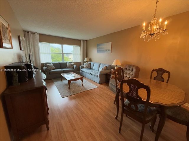 4441 NW 16th St J308, Lauderhill, FL 33313