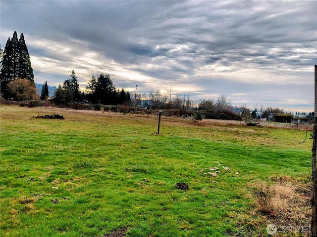 519 Valentine Avenue, Pacific, WA 98047