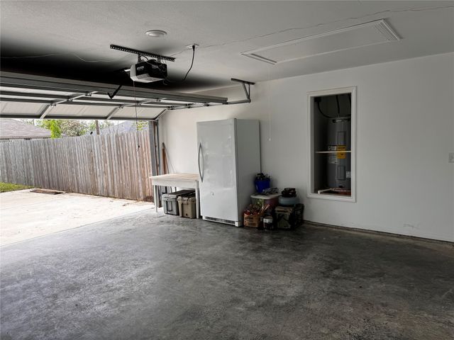 100 W Hoover Avenue, Whitney, TX 76692