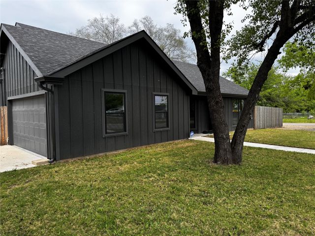 100 W Hoover Avenue, Whitney, TX 76692