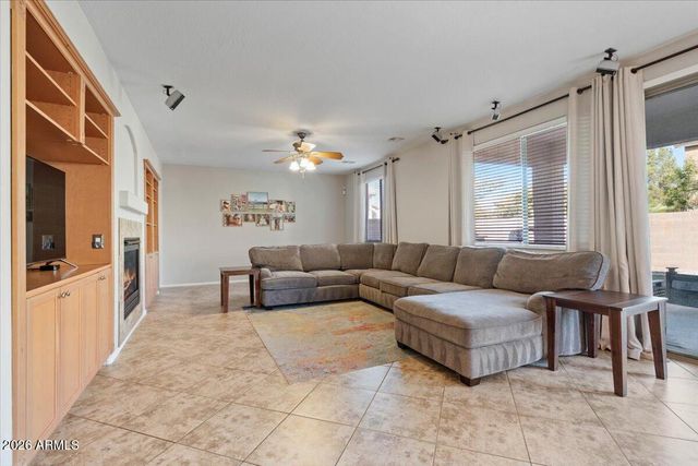 3622 E BRIDGEPORT Parkway, Gilbert, AZ 85295